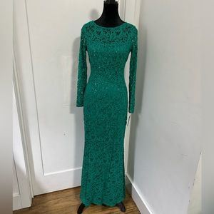 Emerald green prom dress